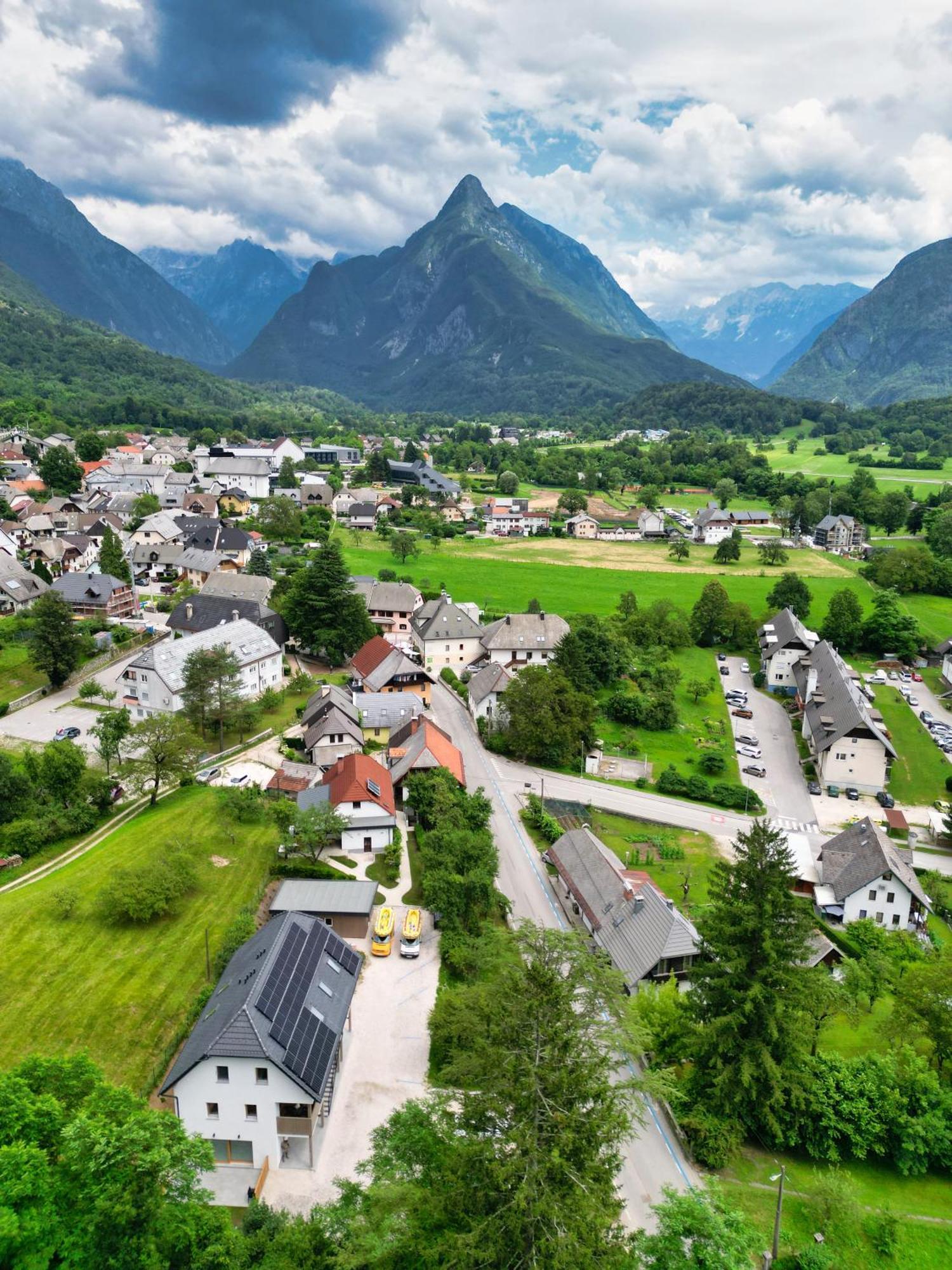 House Elipsa Apartman Bovec Kültér fotó